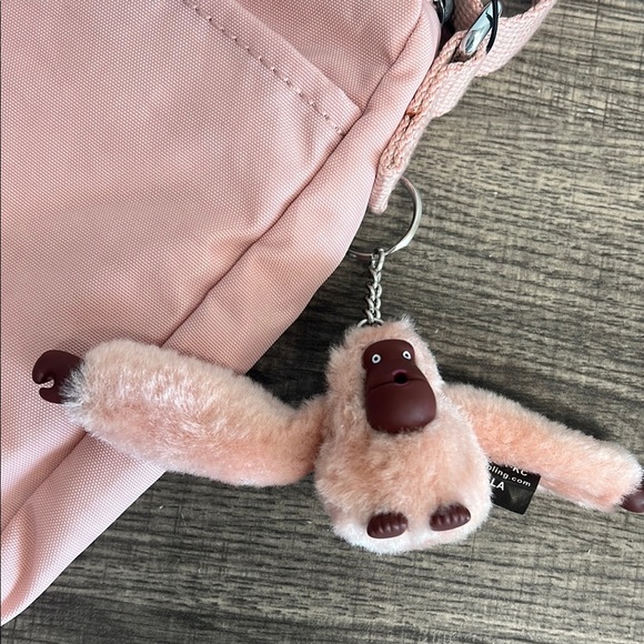Kipling Pink Crossbody Bag The Iconic Bag Charm “Bella The Gorilla” 🦍 - Picture 15 of 15